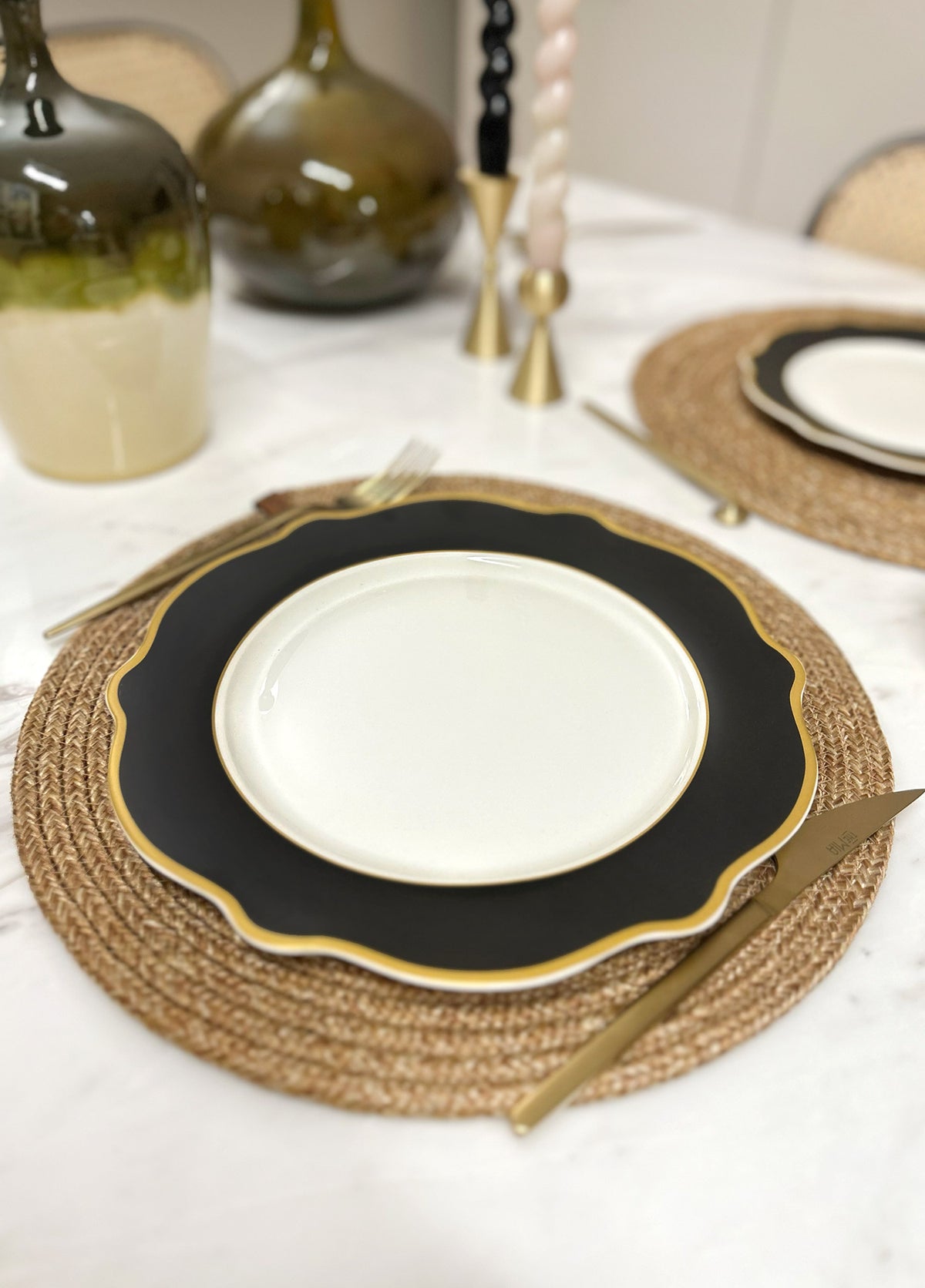 Jaswely Collection Porcelain Side Plates, Set of 6 (Black)