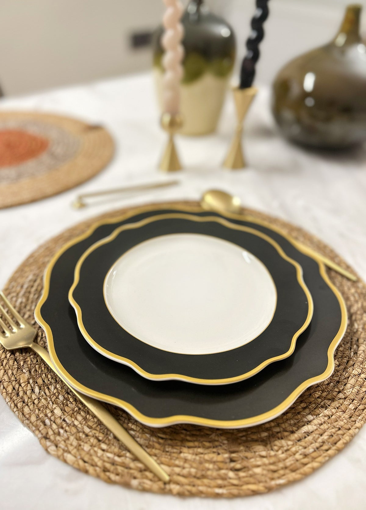 Jaswely Collection Porcelain Side Plates, Set of 6 (Black)