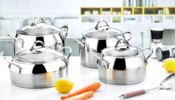 Venus Collection 8-piece Stainless Steel Cookware Set